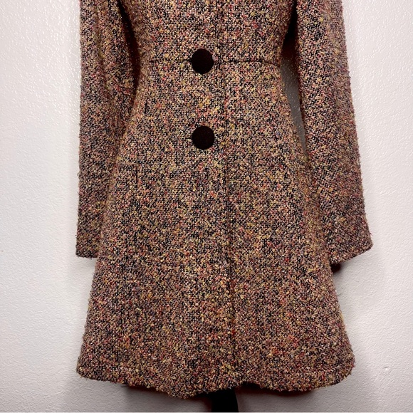 Beautiful Knit Mutlicolor Floral Coat - Picture 4 of 13